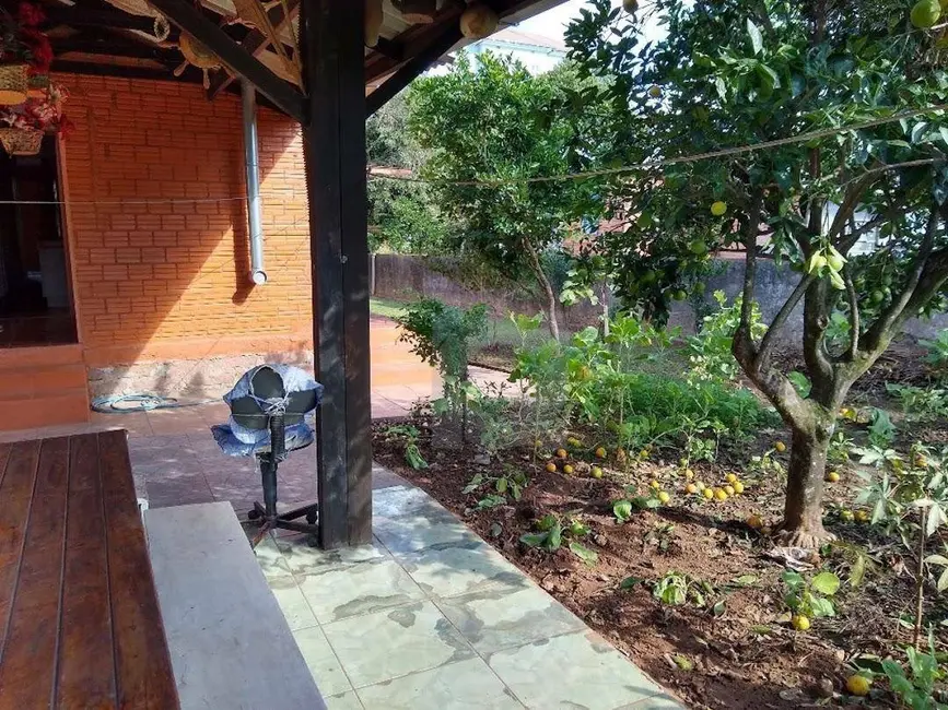 Casa com 4 quartos à venda, 450m2 em Centro, Portao - RS - imagem 6 Foto 6 de Casa com 4 quartos à venda, 450m2 em Centro, Portao - RS