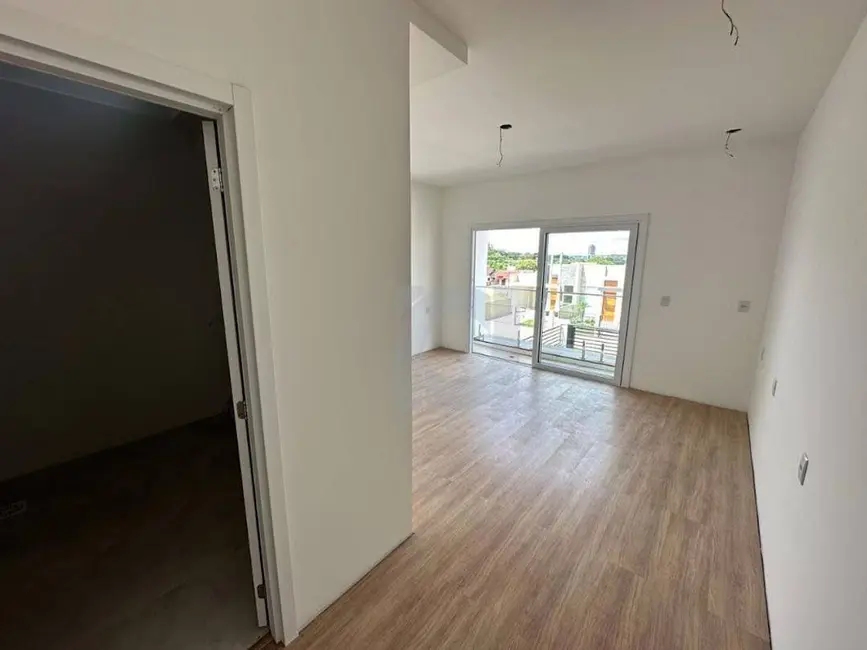 Sobrado com 3 quartos à venda, 177m2 em Portao - RS - imagem 9 Foto 9 de Sobrado com 3 quartos à venda, 177m2 em Portao - RS