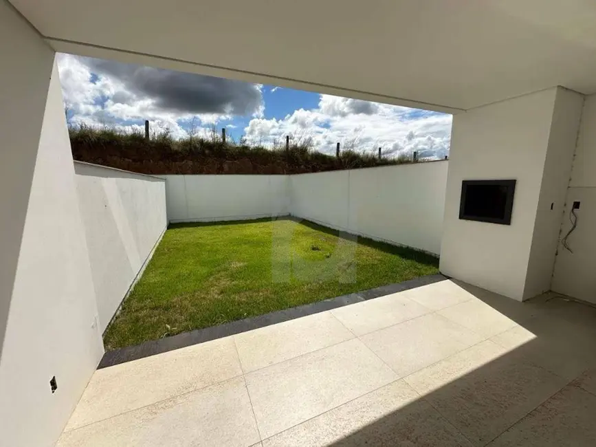 Sobrado com 3 quartos à venda, 177m2 em Portao - RS - imagem 6 Foto 6 de Sobrado com 3 quartos à venda, 177m2 em Portao - RS