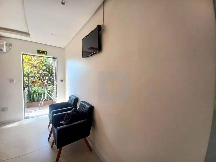 Loja para alugar, 180m2 em Centro, Sao Leopoldo - RS - imagem 8 Foto 8 de Loja para alugar, 180m2 em Centro, Sao Leopoldo - RS