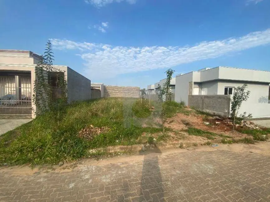 Foto 1 de Terreno / Lote à venda, 360m2 em Portao - RS