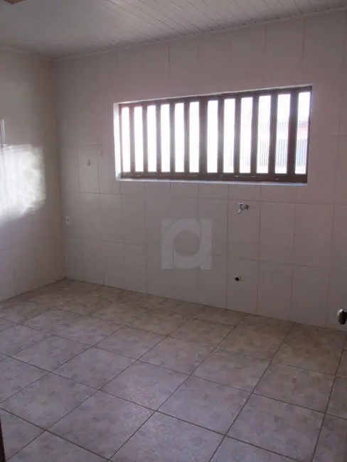Casa com 3 quartos à venda, 450m2 em Centro, Portao - RS - imagem 3 Foto 3 de Casa com 3 quartos à venda, 450m2 em Centro, Portao - RS