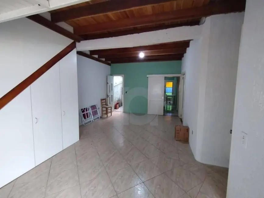 Casa com 3 quartos à venda, 360m2 em Centro, Portao - RS - imagem 4 Foto 4 de Casa com 3 quartos à venda, 360m2 em Centro, Portao - RS