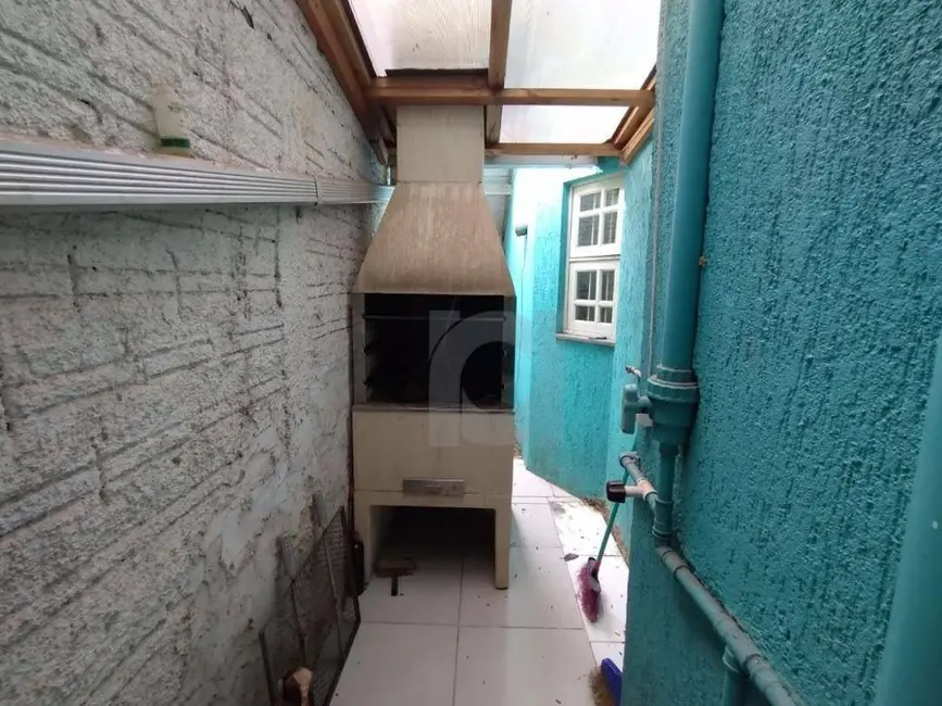 Casa com 3 quartos à venda, 360m2 em Centro, Portao - RS - imagem 3 Foto 3 de Casa com 3 quartos à venda, 360m2 em Centro, Portao - RS