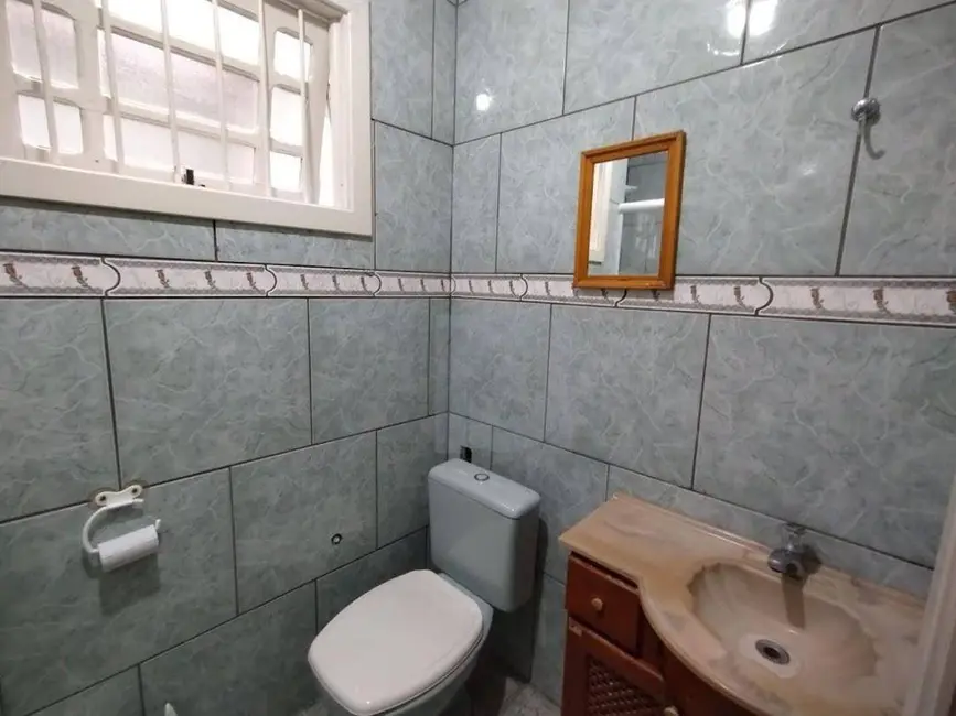 Casa com 3 quartos à venda, 360m2 em Centro, Portao - RS - imagem 8 Foto 8 de Casa com 3 quartos à venda, 360m2 em Centro, Portao - RS