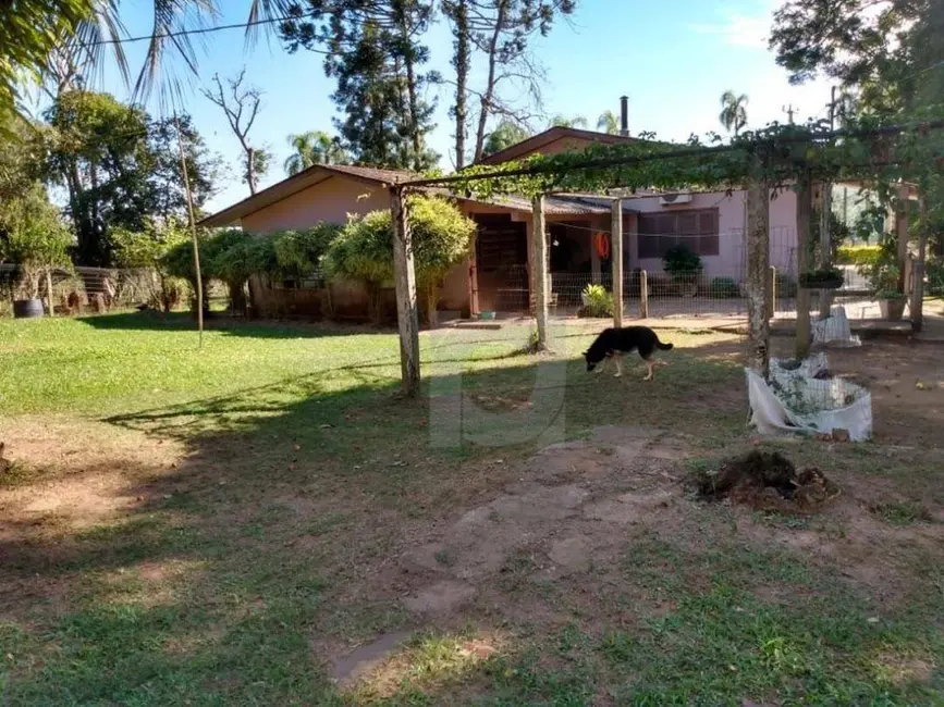 Sítio / Rancho com 4 quartos à venda, 165m2 em Portao - RS - imagem 4 Foto 4 de Sítio / Rancho com 4 quartos à venda, 165m2 em Portao - RS