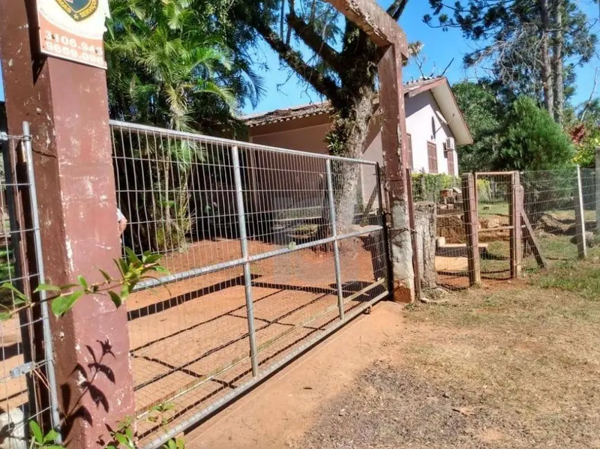 Sítio / Rancho com 4 quartos à venda, 165m2 em Portao - RS - imagem 6 Foto 6 de Sítio / Rancho com 4 quartos à venda, 165m2 em Portao - RS