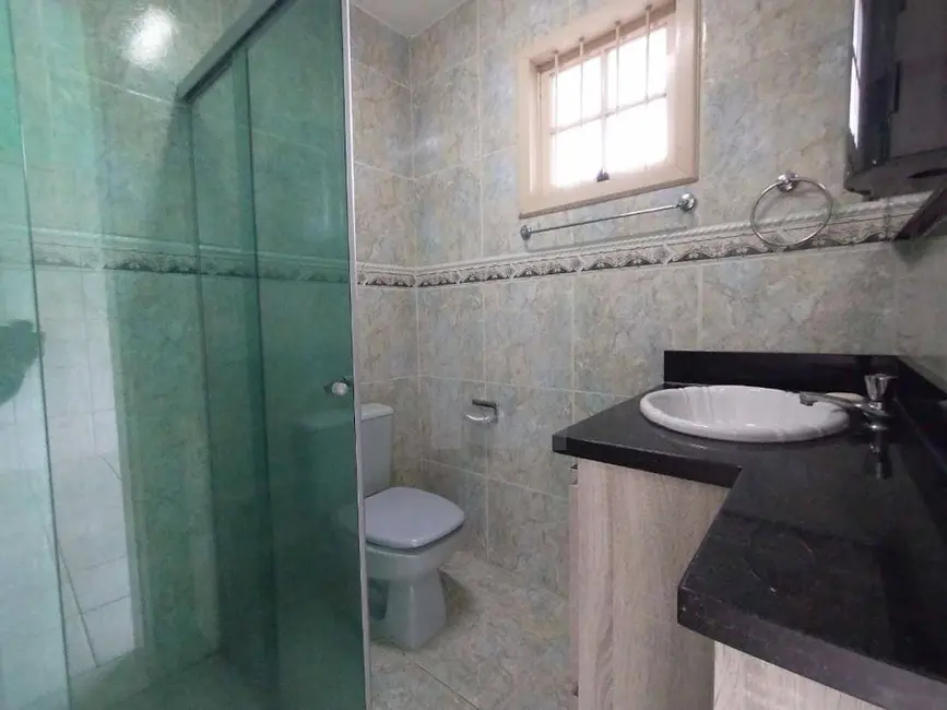 Casa com 3 quartos à venda, 250m2 em Portao - RS - imagem 5 Foto 5 de Casa com 3 quartos à venda, 250m2 em Portao - RS