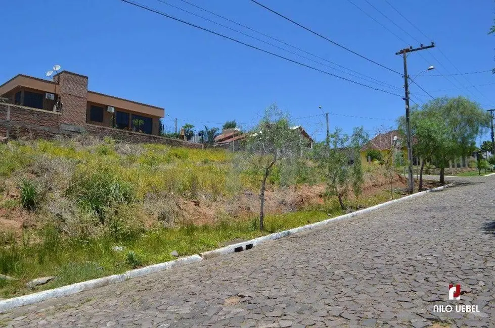 Foto 3 de Terreno / Lote à venda, 300m2 em Portao - RS