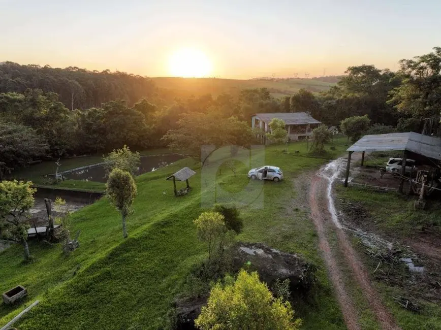 Foto 1 de Chácara com 5 quartos para alugar, 6000m2 em Fazenda São Borja, Sao Leopoldo - RS