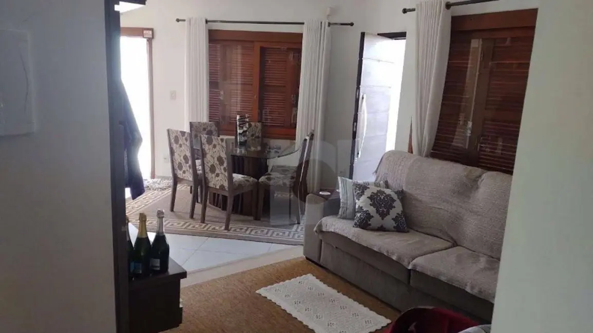 Casa com 2 quartos à venda, 300m2 em Centro, Tramandai - RS - imagem 9 Foto 9 de Casa com 2 quartos à venda, 300m2 em Centro, Tramandai - RS