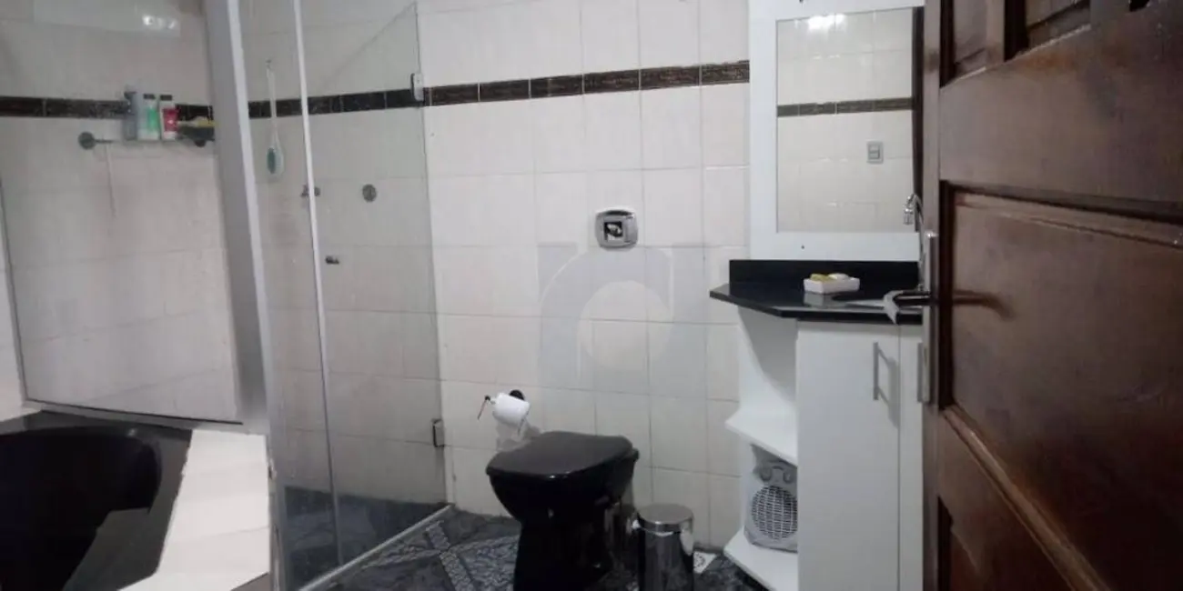 Casa com 3 quartos à venda, 300m2 em Feitoria, Sao Leopoldo - RS - imagem 9 Foto 9 de Casa com 3 quartos à venda, 300m2 em Feitoria, Sao Leopoldo - RS