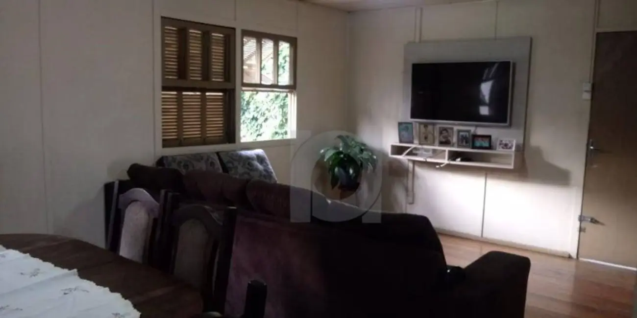 Casa com 3 quartos à venda, 300m2 em Feitoria, Sao Leopoldo - RS - imagem 3 Foto 3 de Casa com 3 quartos à venda, 300m2 em Feitoria, Sao Leopoldo - RS