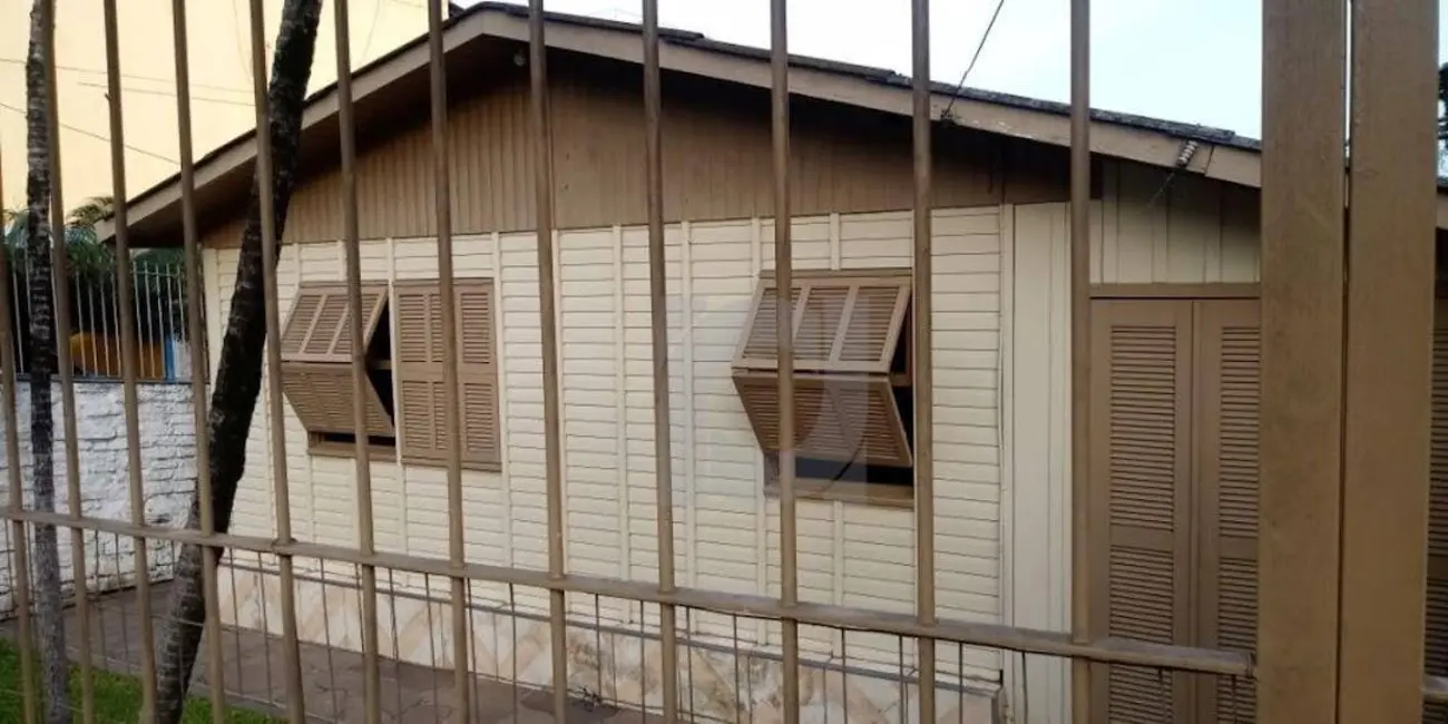 Foto 1 de Casa com 3 quartos à venda, 300m2 em Feitoria, Sao Leopoldo - RS