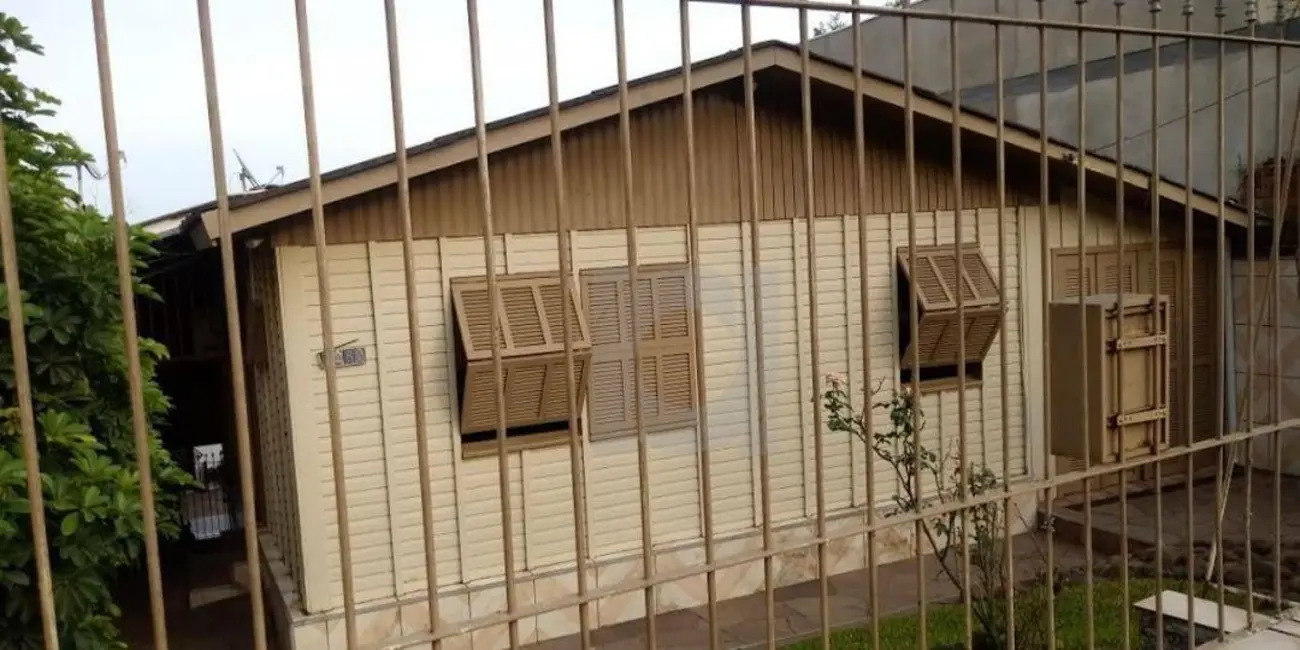 Foto 2 de Casa com 3 quartos à venda, 300m2 em Feitoria, Sao Leopoldo - RS