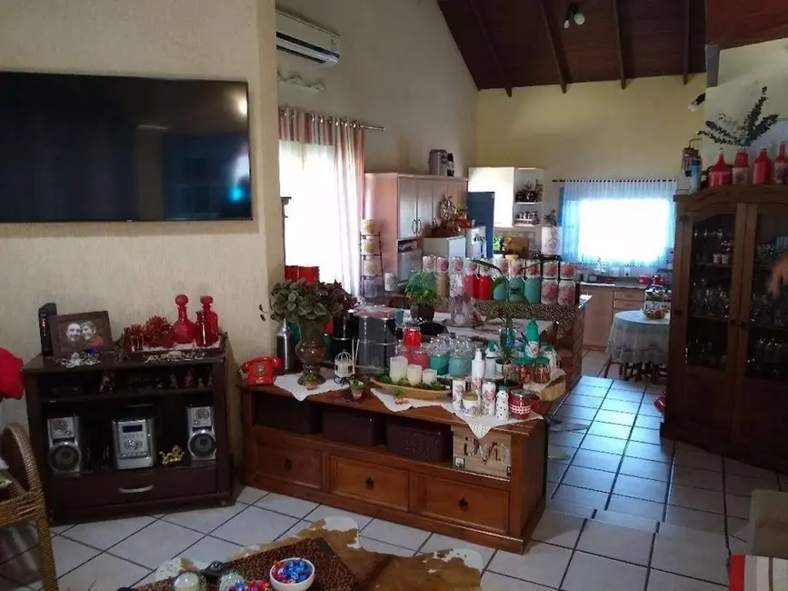 Foto 3 de Casa com 3 quartos à venda, 435m2 em Novo Hamburgo - RS