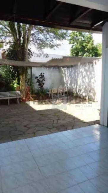 Casa com 3 quartos à venda e para alugar, 380m2 em Centro, Sao Leopoldo - RS - imagem 4 Foto 4 de Casa com 3 quartos à venda e para alugar, 380m2 em Centro, Sao Leopoldo - RS