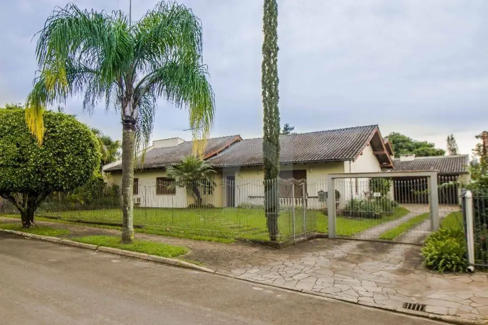 Foto 1 de Casa com 4 quartos à venda, 720m2 em Floresta, Estancia Velha - RS