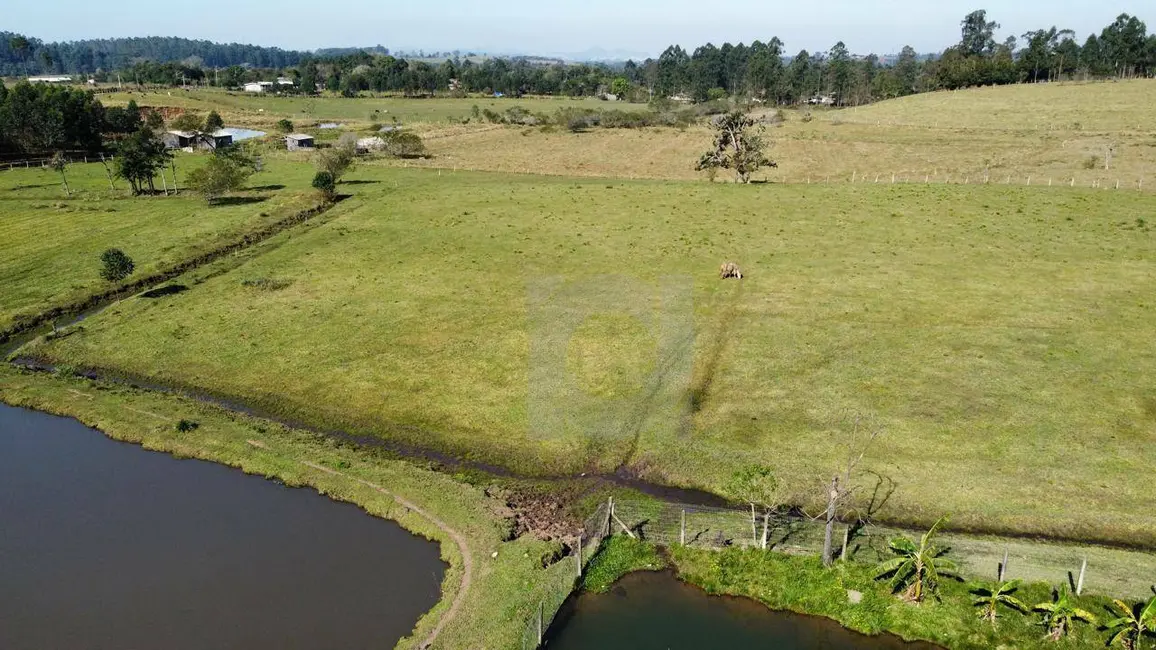 Chácara com 3 quartos à venda, 5500m2 em Portao - RS - imagem 8 Foto 8 de Chácara com 3 quartos à venda, 5500m2 em Portao - RS