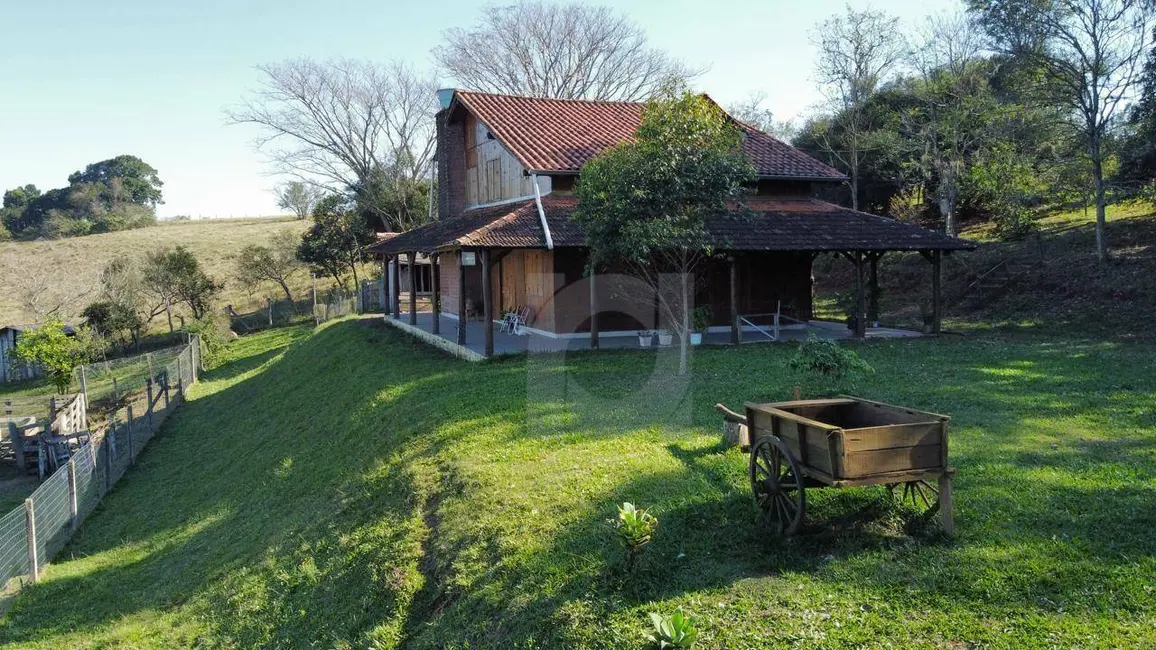 Chácara com 3 quartos à venda, 5500m2 em Portao - RS - imagem 2 Foto 2 de Chácara com 3 quartos à venda, 5500m2 em Portao - RS