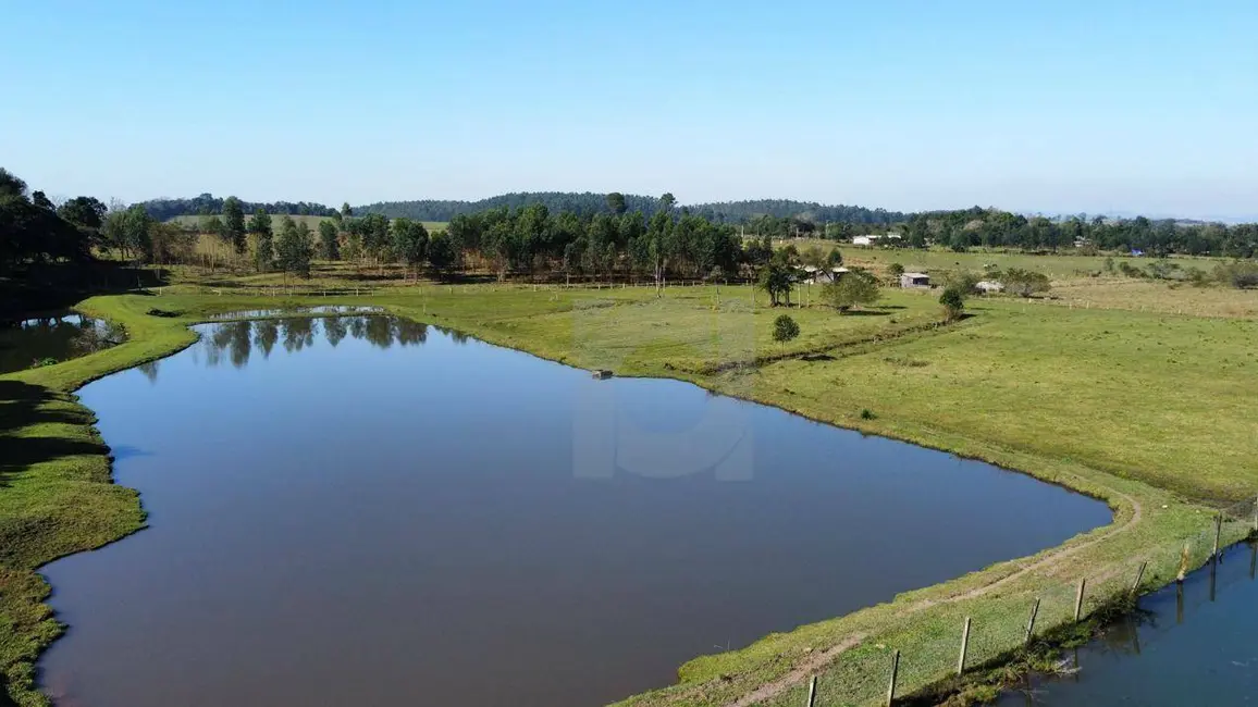 Chácara com 3 quartos à venda, 5500m2 em Portao - RS - imagem 5 Foto 5 de Chácara com 3 quartos à venda, 5500m2 em Portao - RS