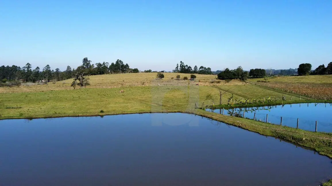 Chácara com 3 quartos à venda, 5500m2 em Portao - RS - imagem 3 Foto 3 de Chácara com 3 quartos à venda, 5500m2 em Portao - RS