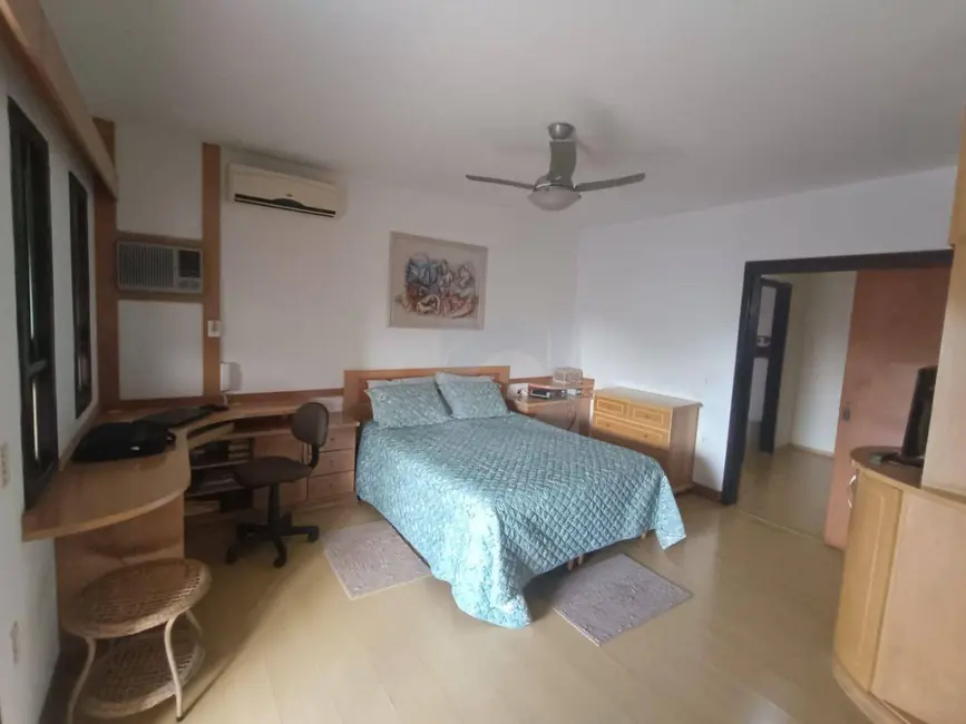 Foto 4 de Casa com 3 quartos à venda, 225m2 em São José, Sao Leopoldo - RS