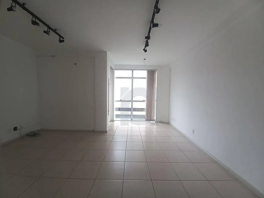 Sala Comercial à venda e para alugar, 64m2 em Centro, Sao Leopoldo - RS - imagem 4 Foto 4 de Sala Comercial à venda e para alugar, 64m2 em Centro, Sao Leopoldo - RS