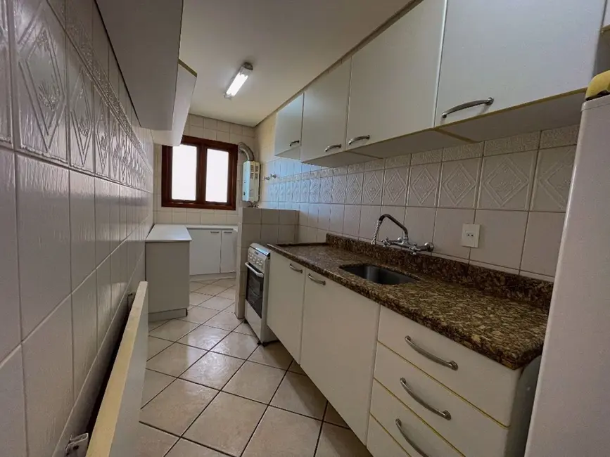 Apartamento com 2 quartos para alugar, 84m2 em Centro, Sao Leopoldo - RS - imagem 7 Foto 7 de Apartamento com 2 quartos para alugar, 84m2 em Centro, Sao Leopoldo - RS