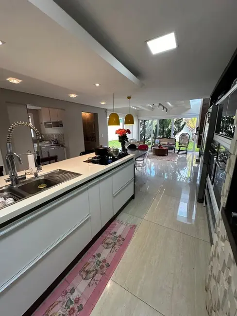 Casa com 2 quartos à venda e para alugar, 330m2 em Scharlau, Sao Leopoldo - RS - imagem 4 Foto 4 de Casa com 2 quartos à venda e para alugar, 330m2 em Scharlau, Sao Leopoldo - RS