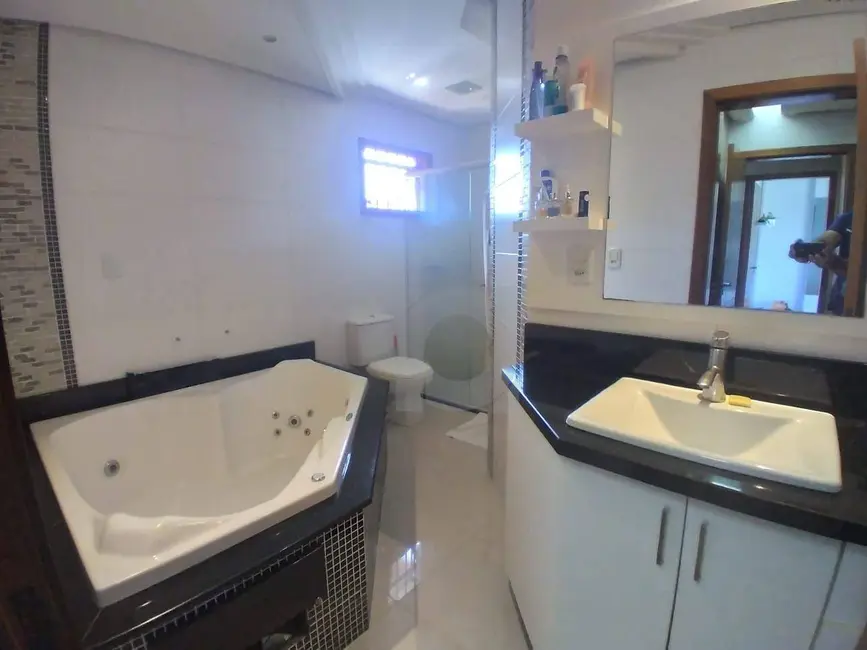 Foto 9 de Casa com 4 quartos à venda, 588m2 em Cristo Rei, Sao Leopoldo - RS