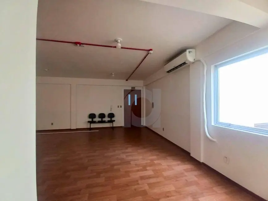 Sala Comercial para alugar, 37m2 em Centro, Sao Leopoldo - RS - imagem 5 Foto 5 de Sala Comercial para alugar, 37m2 em Centro, Sao Leopoldo - RS