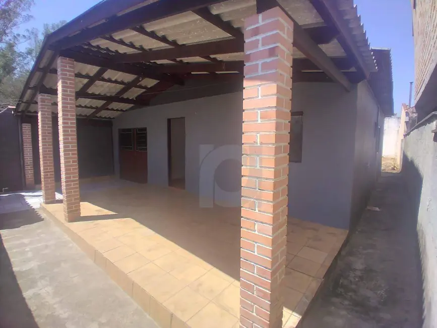 Foto 1 de Casa com 2 quartos à venda, 227m2 em Feitoria, Sao Leopoldo - RS