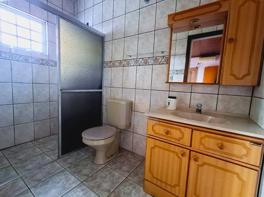 Foto 5 de Casa com 2 quartos para alugar, 320m2 em Scharlau, Sao Leopoldo - RS