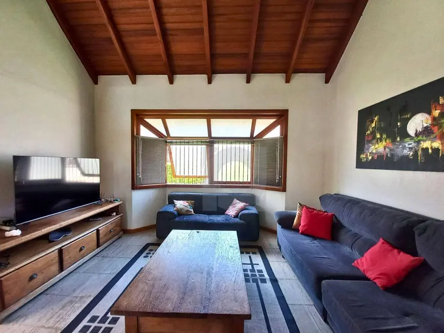 Casa com 4 quartos à venda e para alugar, 774m2 em Santo André, Sao Leopoldo - RS - imagem 6 Foto 6 de Casa com 4 quartos à venda e para alugar, 774m2 em Santo André, Sao Leopoldo - RS