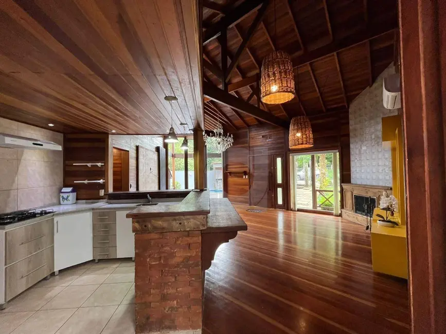 Foto 9 de Casa com 4 quartos à venda, 920m2 em Gramado - RS