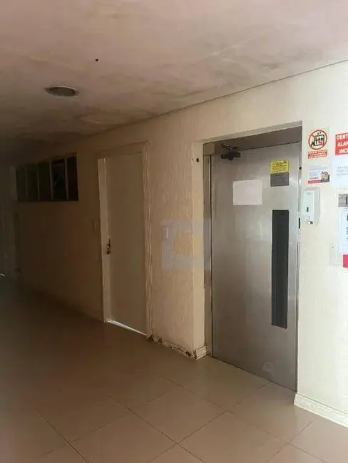 Foto 4 de Kitnet com 1 quarto para alugar, 30m2 em Centro, Sao Leopoldo - RS