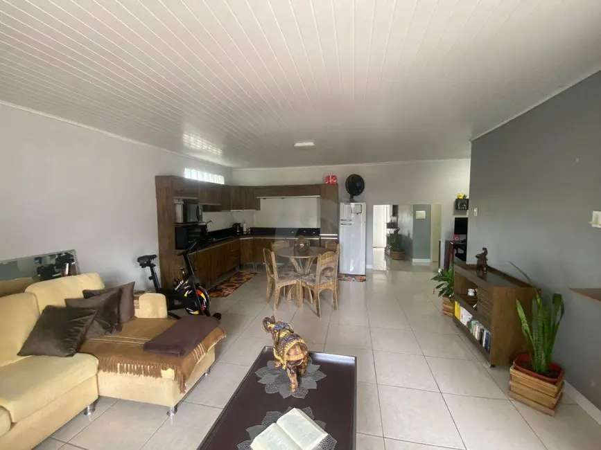 Casa com 1 quarto à venda, 300m2 em Portao - RS - imagem 8 Foto 8 de Casa com 1 quarto à venda, 300m2 em Portao - RS