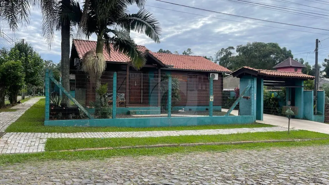 Casa com 3 quartos à venda, 456m2 em Portao - RS - imagem 1 Foto 1 de Casa com 3 quartos à venda, 456m2 em Portao - RS