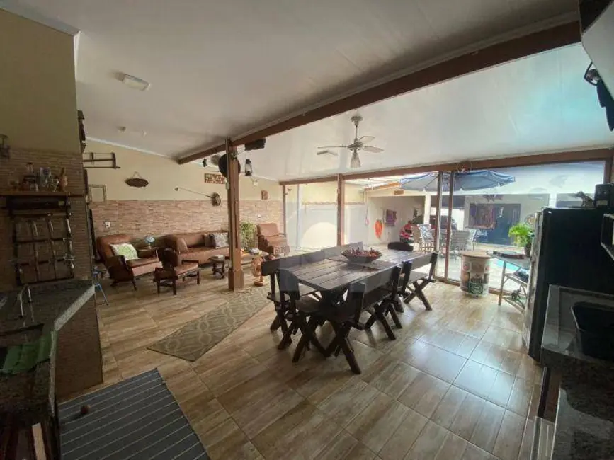 Casa com 3 quartos à venda, 360m2 em Portao - RS - imagem 4 Foto 4 de Casa com 3 quartos à venda, 360m2 em Portao - RS