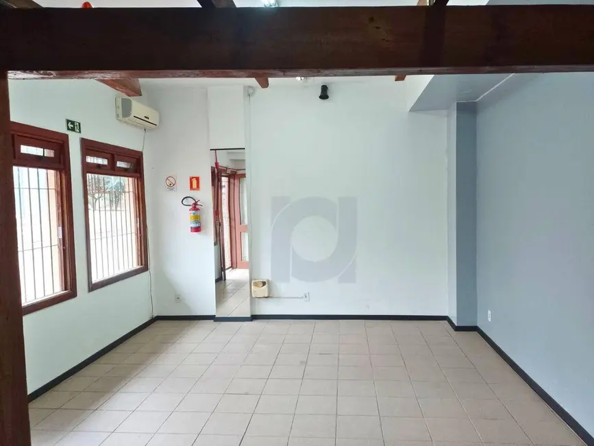 Loja para alugar, 38m2 em Centro, Sao Leopoldo - RS - imagem 3 Foto 3 de Loja para alugar, 38m2 em Centro, Sao Leopoldo - RS