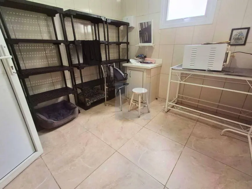 Casa para alugar, 360m2 em Centro, Sao Leopoldo - RS - imagem 5 Foto 5 de Casa para alugar, 360m2 em Centro, Sao Leopoldo - RS