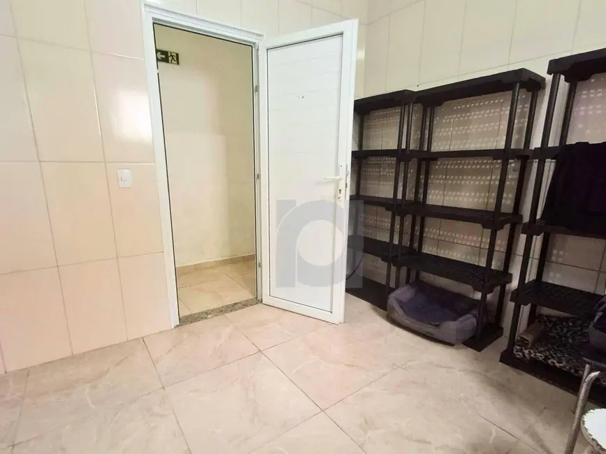 Casa para alugar, 360m2 em Centro, Sao Leopoldo - RS - imagem 6 Foto 6 de Casa para alugar, 360m2 em Centro, Sao Leopoldo - RS