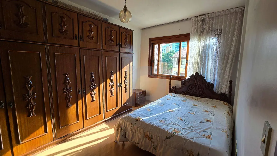 Apartamento com 2 quartos para alugar, 120m2 em Centro, Sao Leopoldo - RS - imagem 7 Foto 7 de Apartamento com 2 quartos para alugar, 120m2 em Centro, Sao Leopoldo - RS