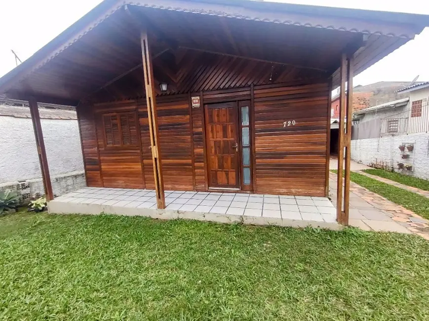 Foto 3 de Casa com 2 quartos para alugar, 300m2 em Padre Reus, Sao Leopoldo - RS