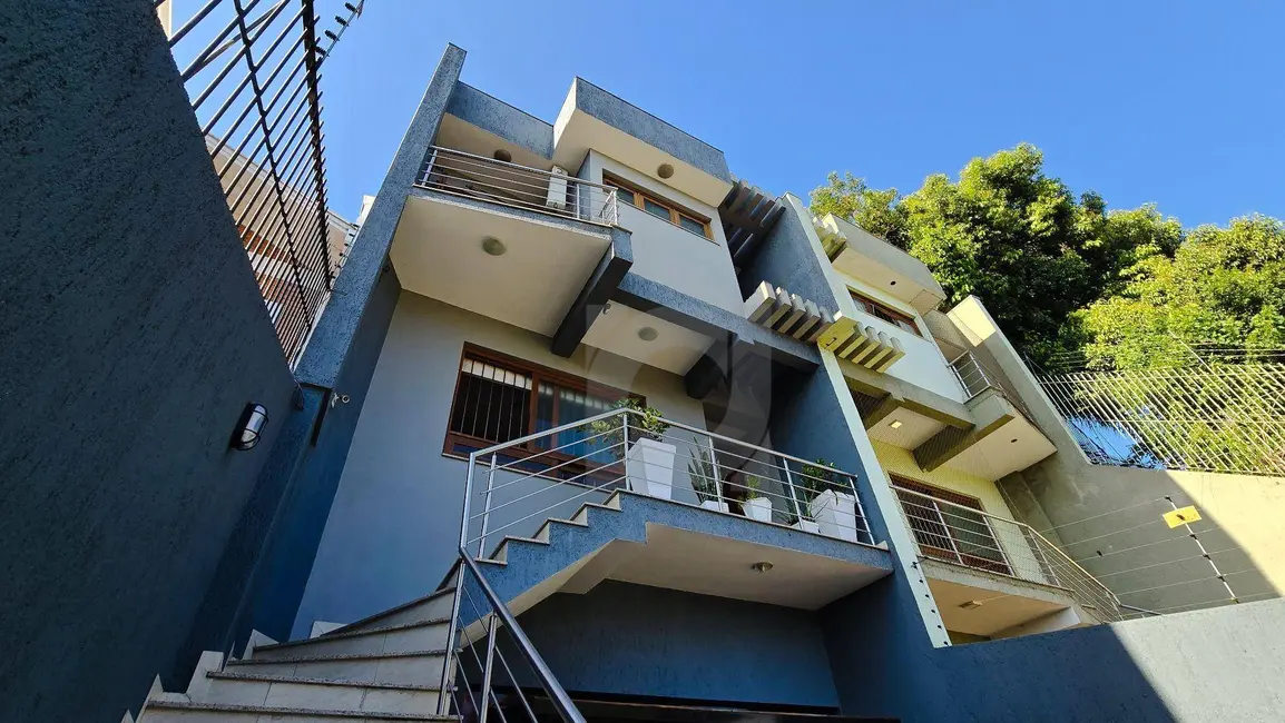 Foto 1 de Casa com 3 quartos à venda e para alugar, 360m2 em Jardim América, Sao Leopoldo - RS