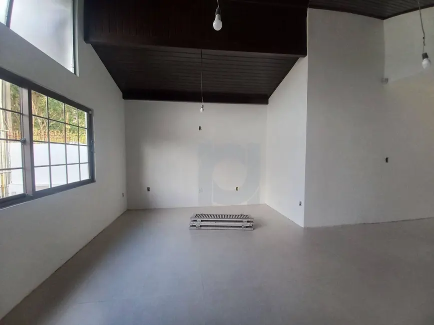 Foto 7 de Casa com 4 quartos para alugar, 300m2 em Pinheiro, Sao Leopoldo - RS