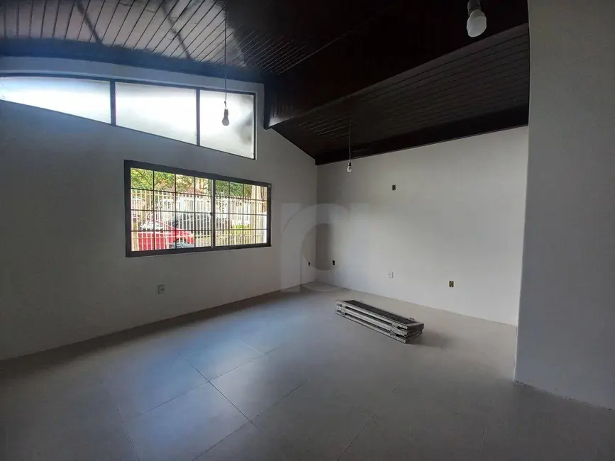 Foto 6 de Casa com 4 quartos para alugar, 300m2 em Pinheiro, Sao Leopoldo - RS