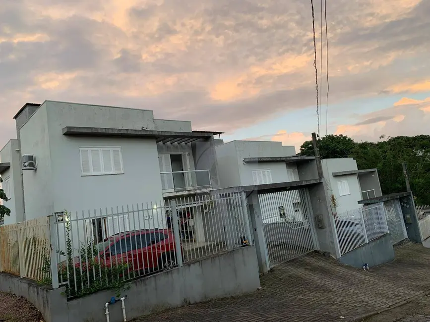 Foto 2 de Sobrado com 3 quartos à venda, 160m2 em Feitoria, Sao Leopoldo - RS