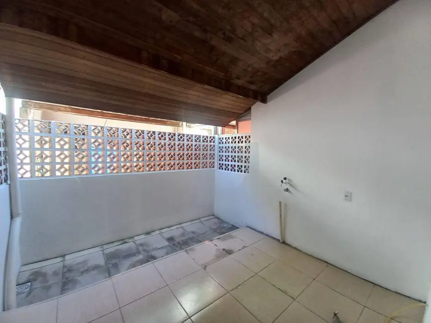 Foto 4 de Casa de Condomínio com 2 quartos à venda e para alugar, 45m2 em Vicentina, Sao Leopoldo - RS